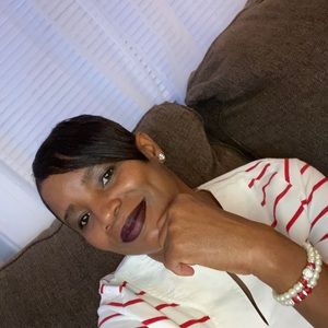 Meet your Posher, Diane